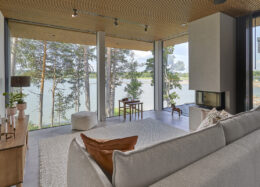 Cabin Havsstrand, olohuoneen ikkunoista on upeat näkymät merelle