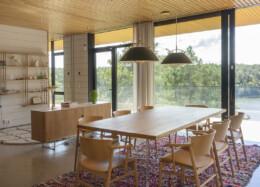 Ekopuutalo Villa Naulankärjen ruokailutila